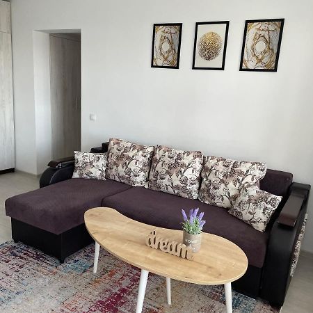 Elite Apartment Targoviste Ngoại thất bức ảnh