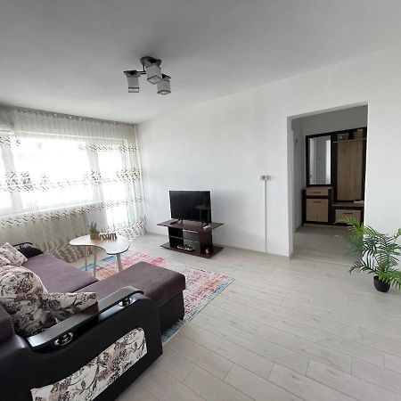Elite Apartment Targoviste Ngoại thất bức ảnh
