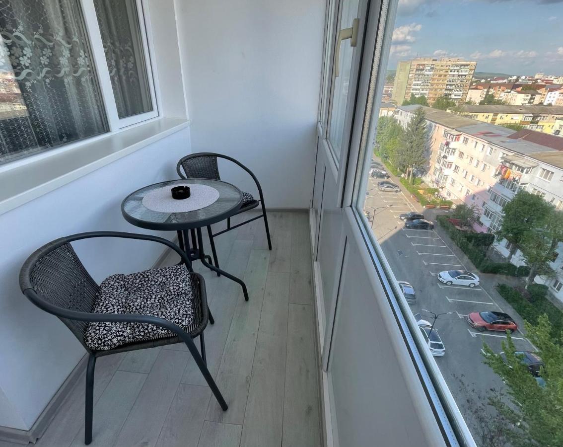Elite Apartment Targoviste Ngoại thất bức ảnh